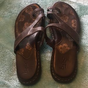 Women’s leather sandals!
